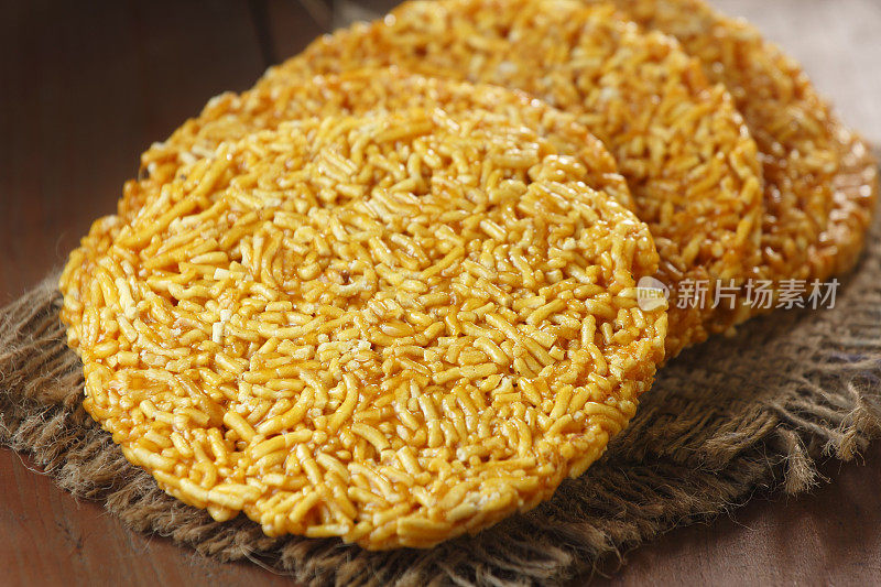 Bhujia Chikki, Sev Chikki, Sev Gajak, Namkeen Chikki, Sevpatti, Sevpapdi或Sev Jaggery